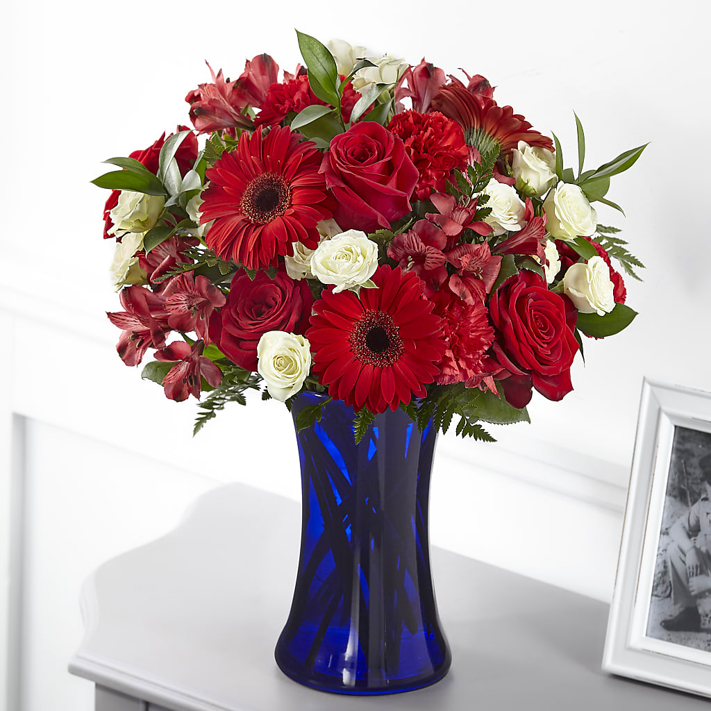 Hearts Embrace Bouquet – Branch Floral Designs, Nyssa OR