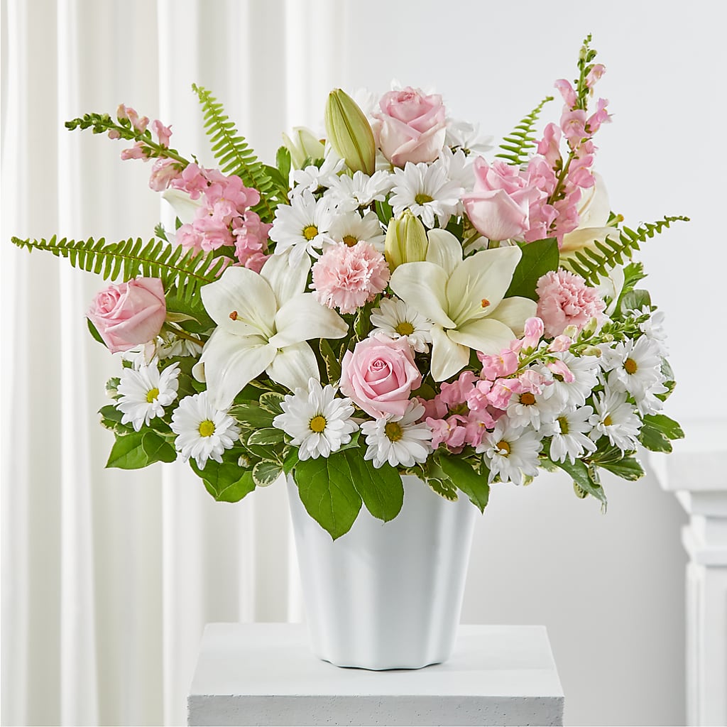 Soft Touch Tabletop Basket – Branch Floral Designs, Nyssa OR