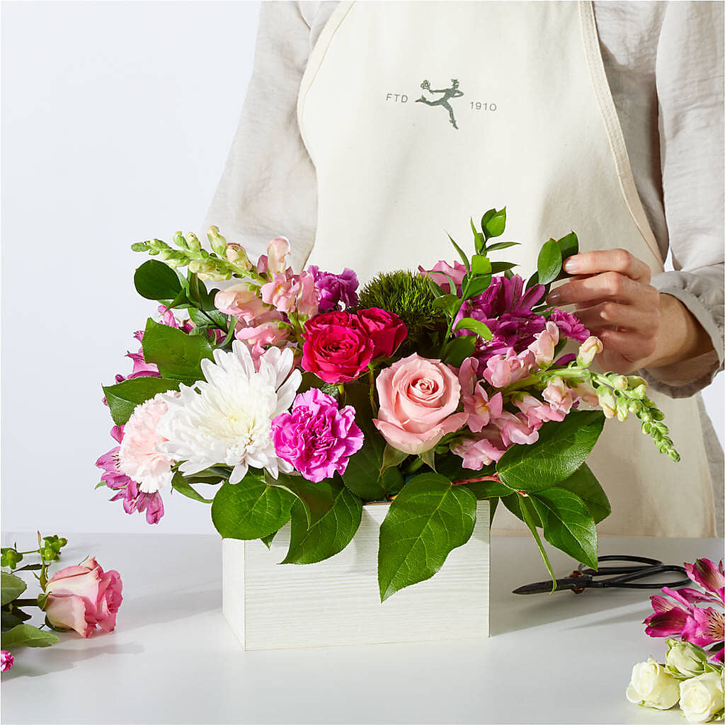 Sweetberry Box – A Florist Original –  Branch Floral Designs, Nyssa OR