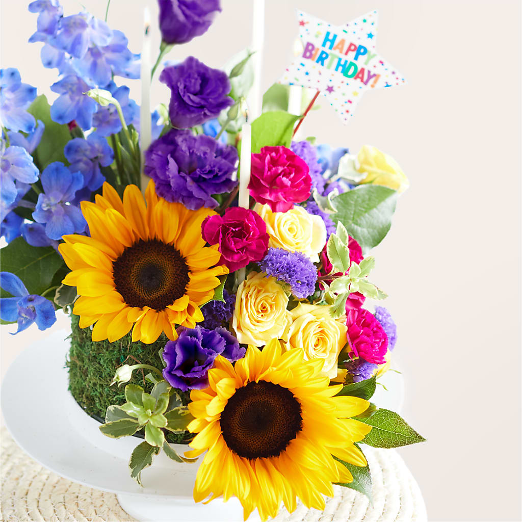 Star of the Day Floral Cake –  Branch Floral Designs, Nyssa OR